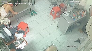 黑客破解网络摄像头摄像头偷拍❤️正规医院妇科 产检、扩阴内窥检 几个做妇检的气质美少妇 (7)